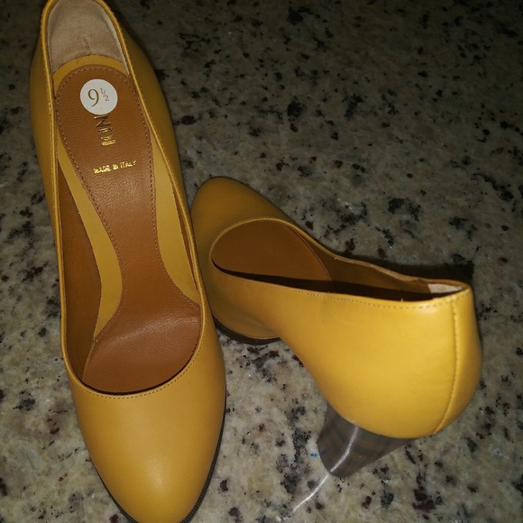 Fendi Shoes - SOLD !!  FENDI Golden/Mustard Heels SZ41